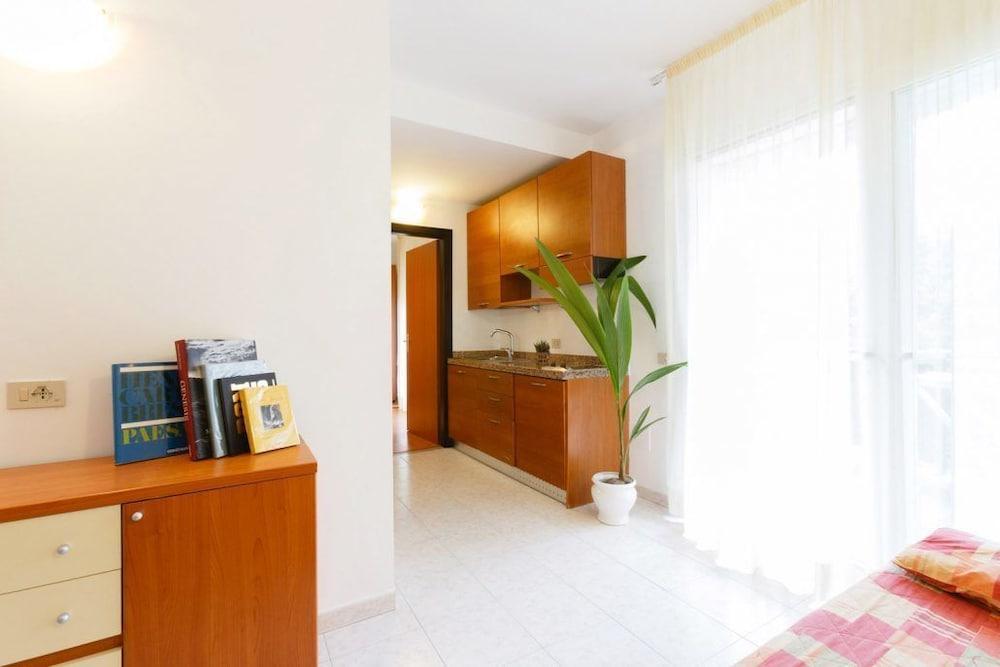 Hotel Royal Cattolica Luaran gambar